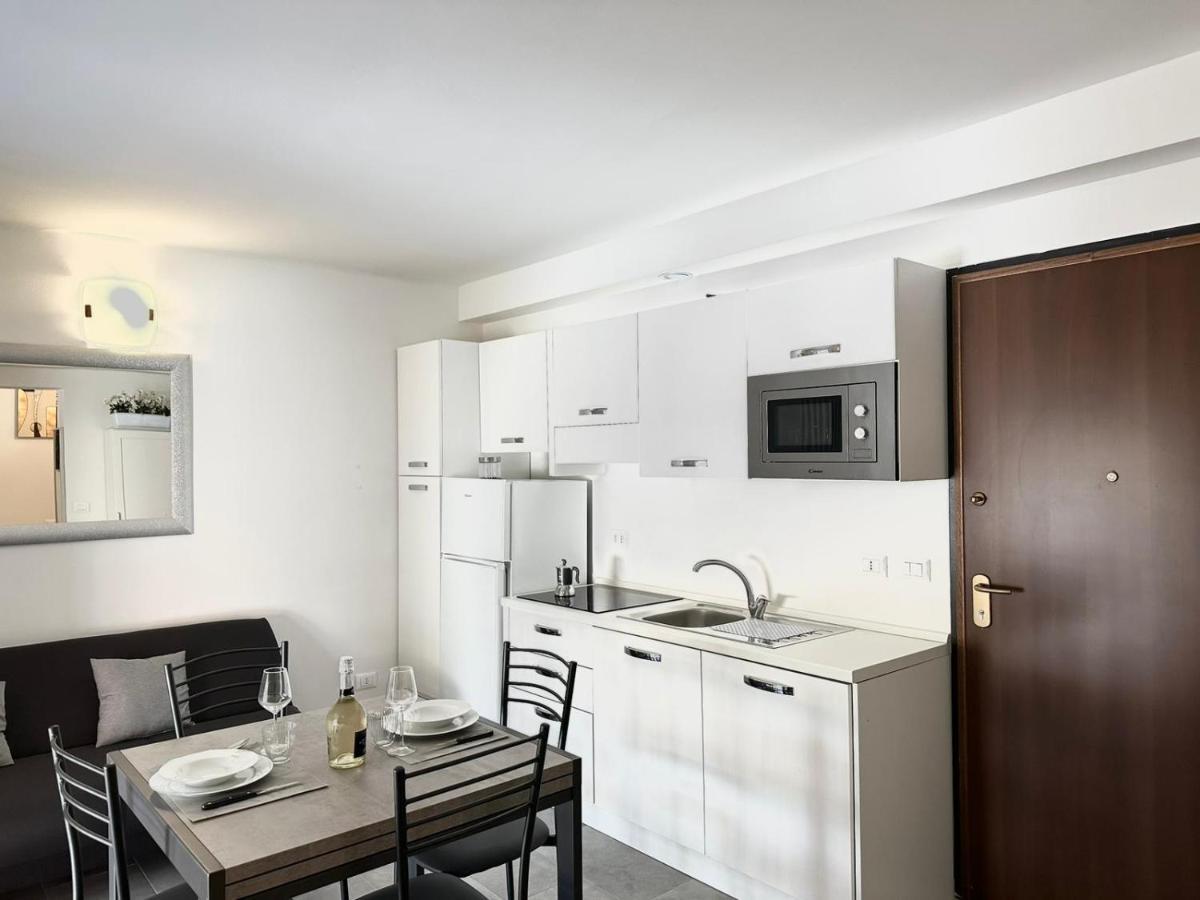 ボローニャSky Loft Airport - Modern Apt 1St Floorアパートメント エクステリア 写真