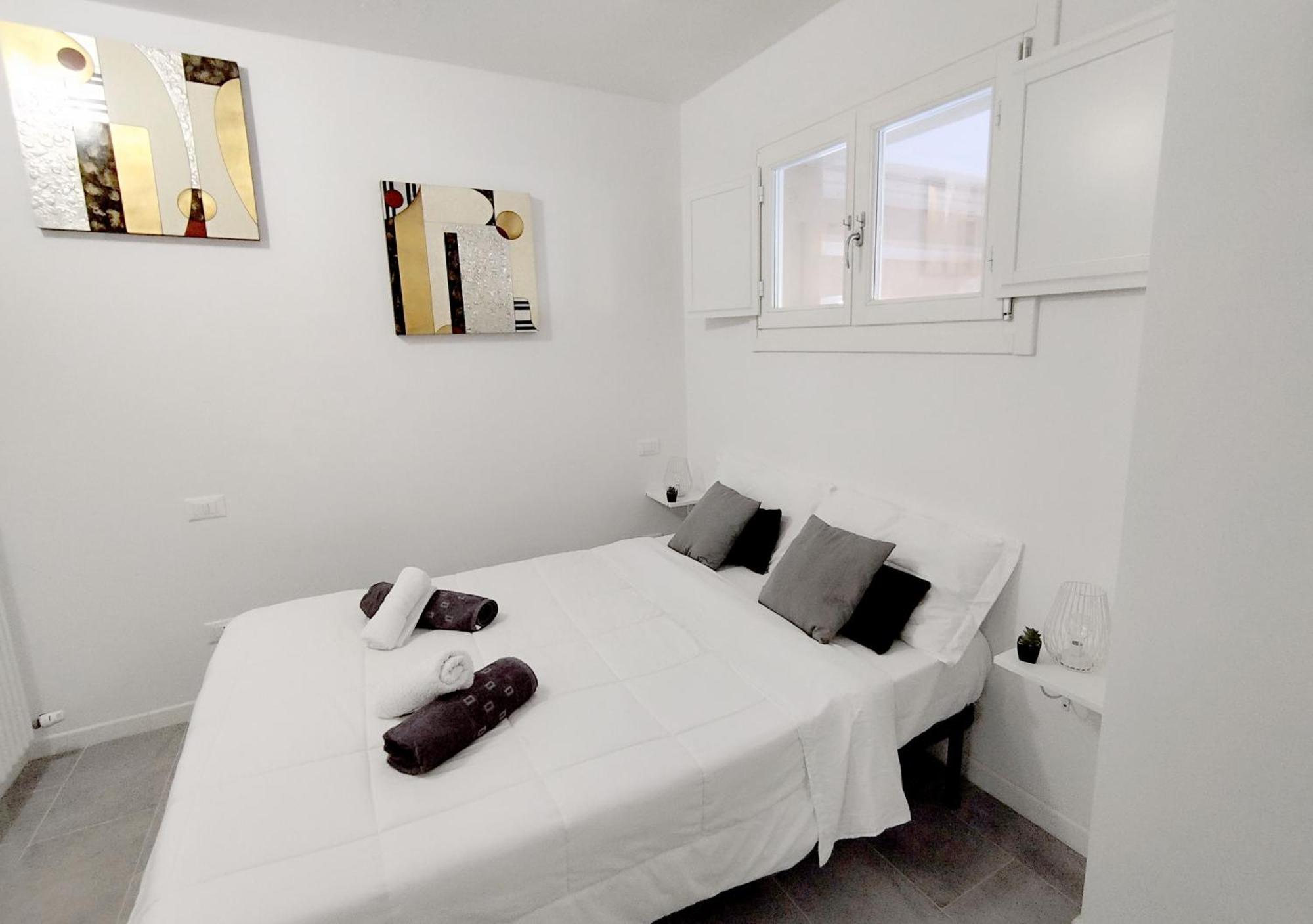 ボローニャSky Loft Airport - Modern Apt 1St Floorアパートメント エクステリア 写真