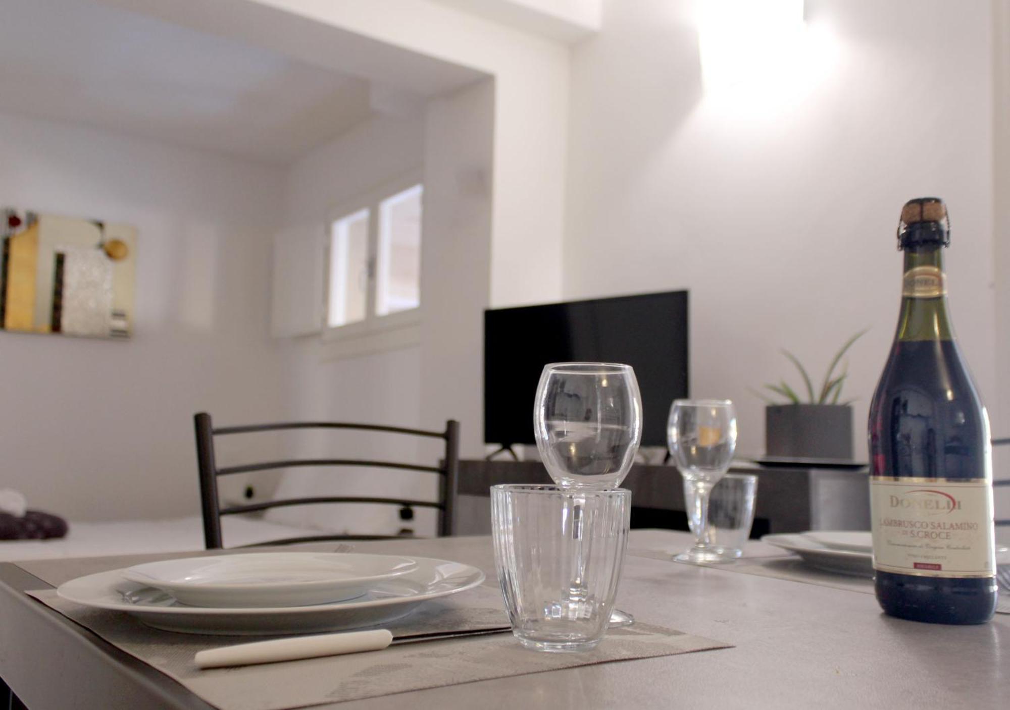 ボローニャSky Loft Airport - Modern Apt 1St Floorアパートメント エクステリア 写真